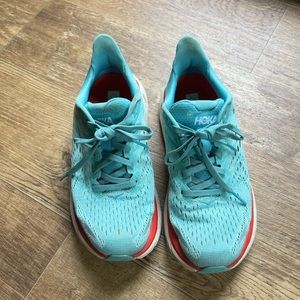 HOKA size 5.5 Clifton’s.  Worn maybe ten times. Smoke free pet free home.